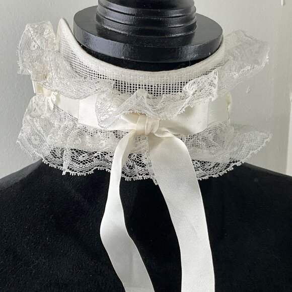 Vintage White Lace Victorian Style Ruffled Head Band Satin Ribbon Tie & Floral A - Picture 1 of 3